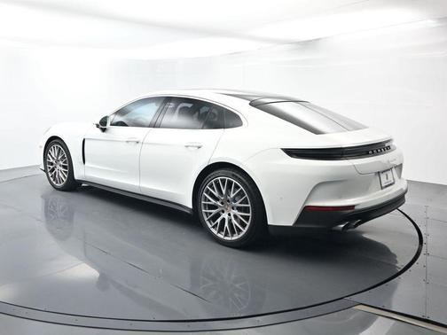 2025 Porsche Panamera Base
