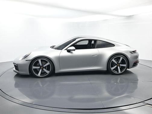 2020 Porsche 911 Carrera 4S