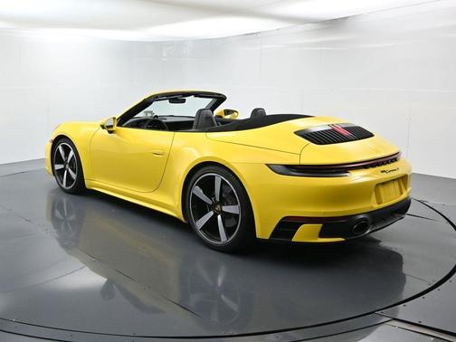 2022 Porsche 911 Carrera S