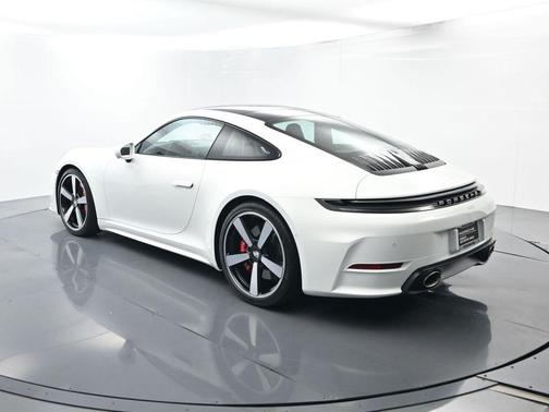 2025 Porsche 911 Carrera S