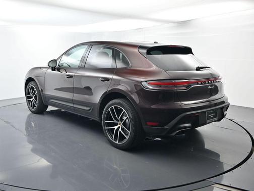 2023 Porsche Macan 
