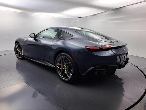 2021 Ferrari Roma Base
