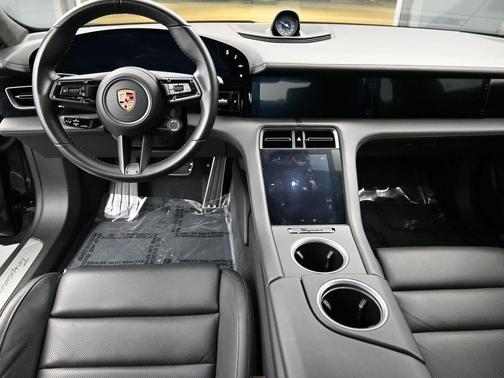2020 Porsche Taycan Turbo