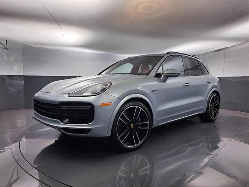 2023 Porsche Cayenne E-Hybrid Turbo S