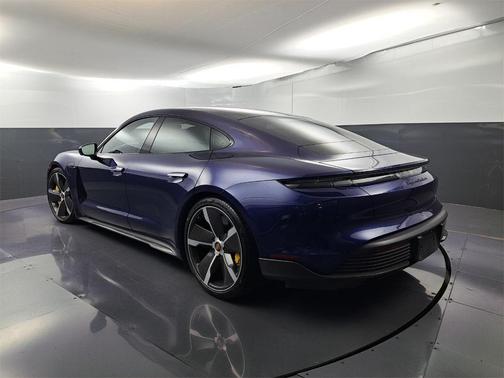 2021 Porsche Taycan Turbo S