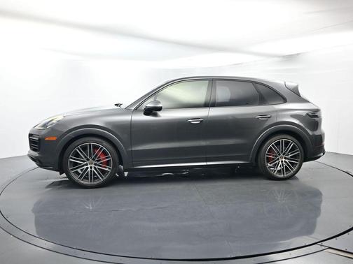 Quartzite Grey Metallic 2023 Porsche Cayenne GTS