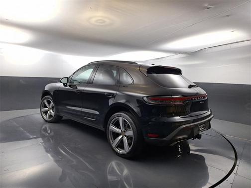 2024 Porsche Macan T
