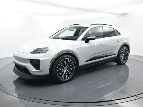 2025 Porsche Macan 4