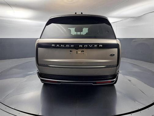 2023 Land Rover Range Rover P530 SE