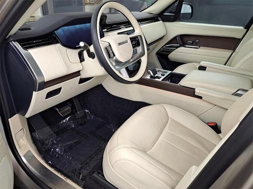 2023 Land Rover Range Rover P530 SE