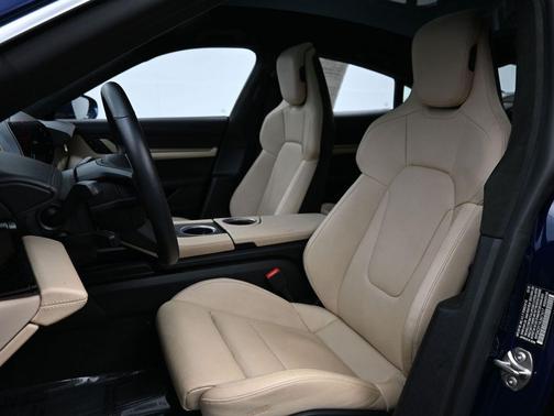 2020 Porsche Taycan Turbo