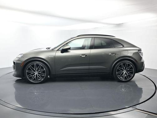 2024 Porsche Macan 4