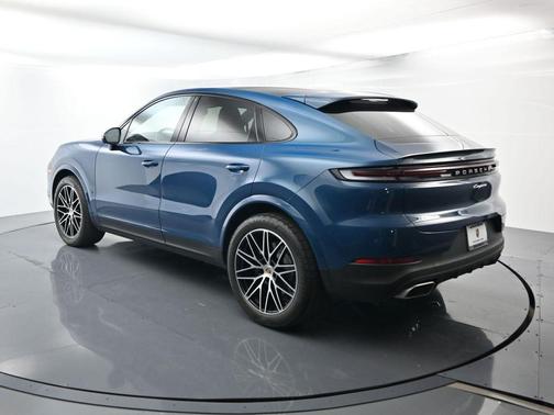 2024 Porsche Cayenne AWD