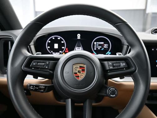 2024 Porsche Cayenne AWD