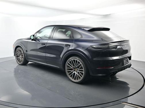 2021 Porsche Cayenne GTS