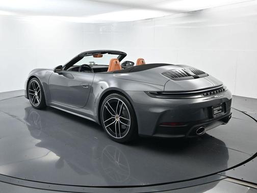 2025 Porsche 911 Carrera