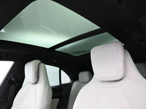 2024 Porsche Macan 4