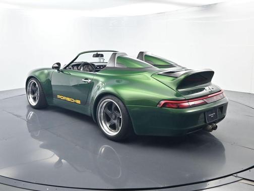 Verde 1995 Porsche 911 Carrera Cabriolet