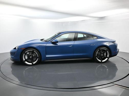 2022 Porsche Taycan Base