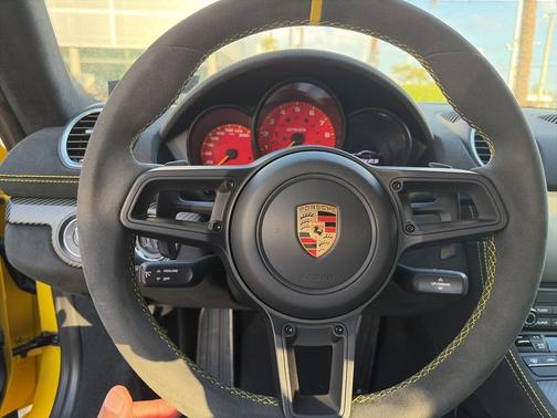 2023 Porsche 718 Cayman GT4 RS