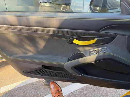 2023 Porsche 718 Cayman GT4 RS