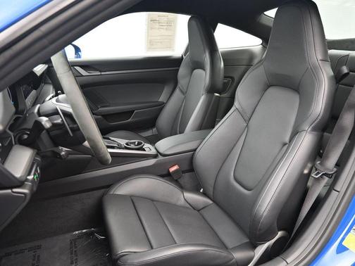 2025 Porsche 911 Carrera S