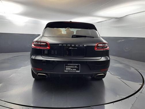 2018 Porsche Macan Base (PDK)