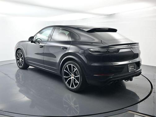 2022 Porsche Cayenne Turbo Coupe AWD