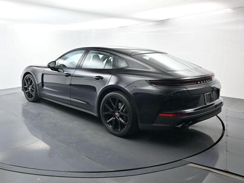 Jet Black Metallic 2026 Porsche Panamera Base