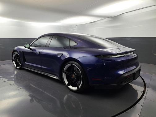 2021 Porsche Taycan Turbo S