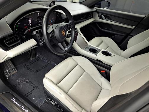 2021 Porsche Taycan Turbo S