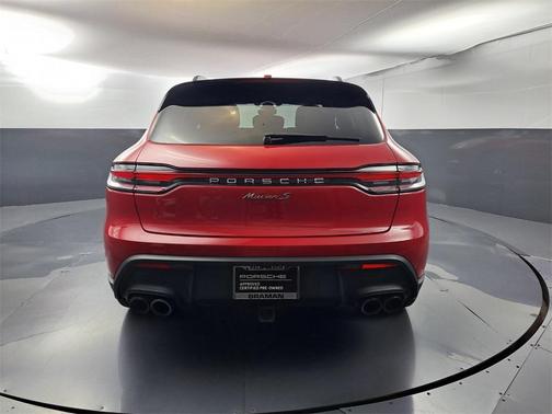 2024 Porsche Macan S