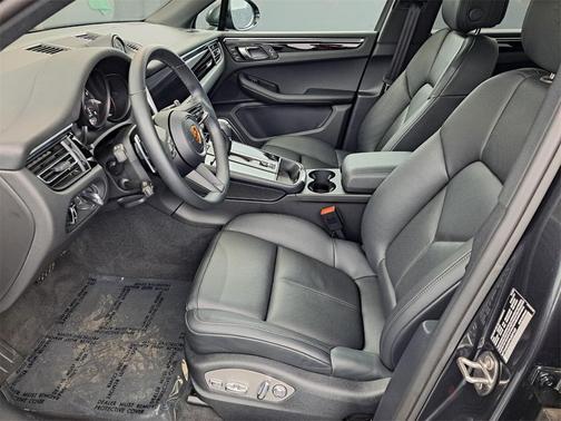 2023 Porsche Macan
