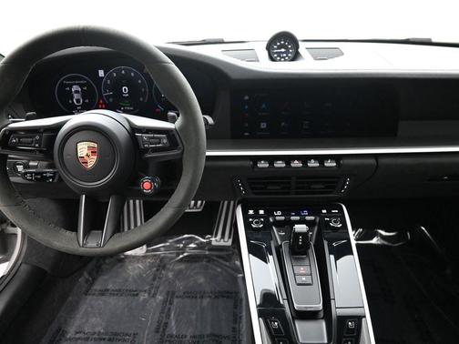 2025 Porsche 911 Carrera GTS