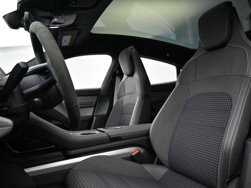 2025 Porsche Taycan 4S