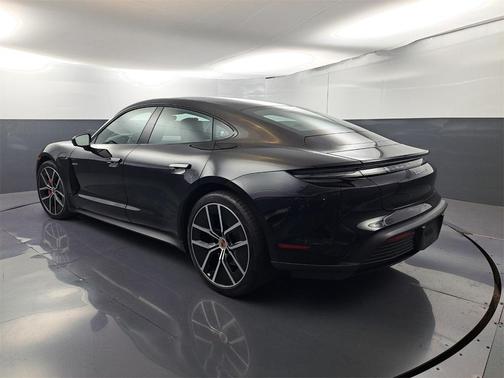 2025 Porsche Taycan 4S