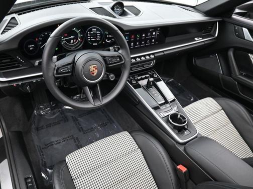 2024 Porsche 911 Targa 4S