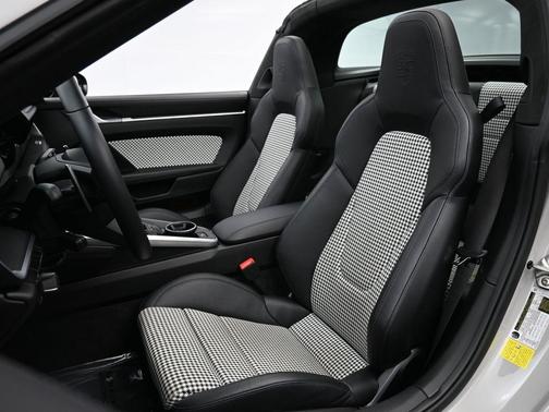 2024 Porsche 911 Targa 4S