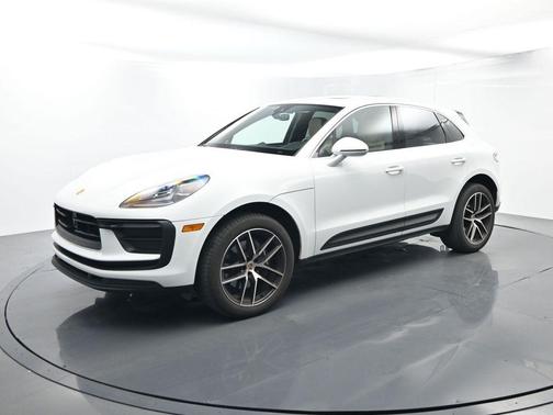 2024 Porsche Macan 