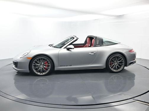 2019 Porsche 911 Targa 4S