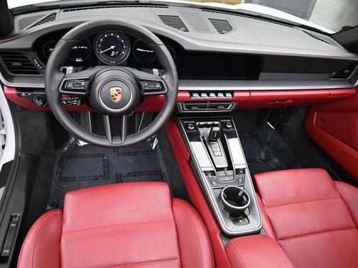 2020 Porsche 911 Carrera S