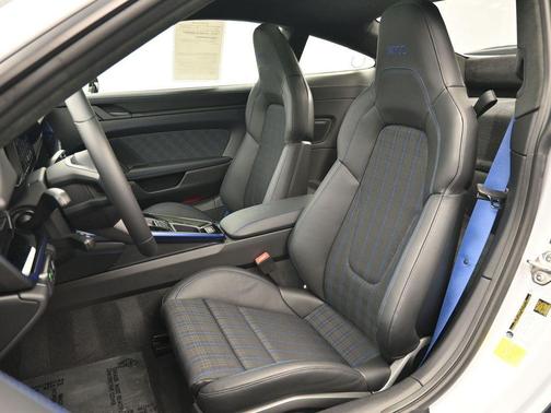 2026 Porsche 911 Carrera T