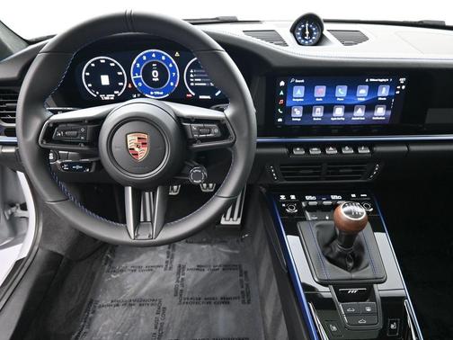 2026 Porsche 911 Carrera T