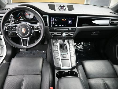 2020 Porsche Macan S