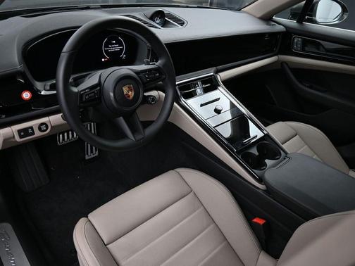 2025 Porsche Panamera 4S
