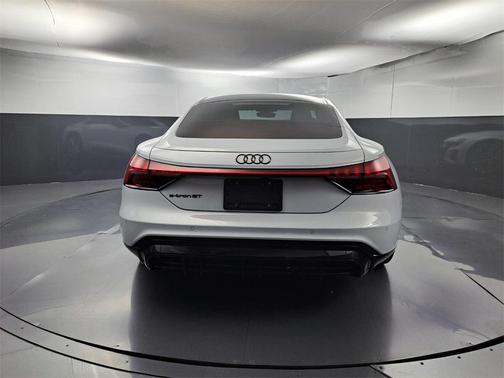 2022 Audi e-tron GT Prestige