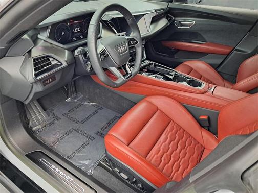 2022 Audi e-tron GT Prestige