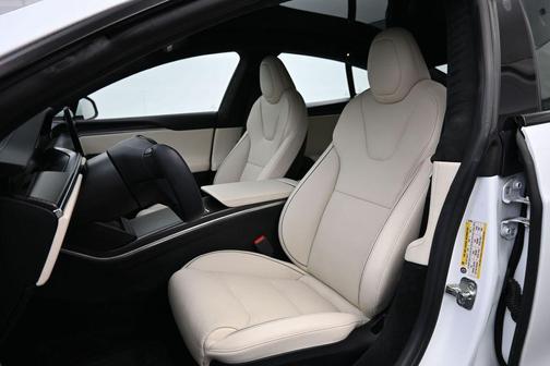 White 2021 Tesla Model S Plaid
