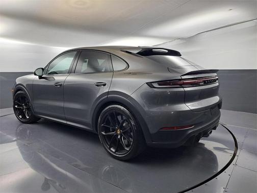 2024 Porsche Cayenne Turbo GT