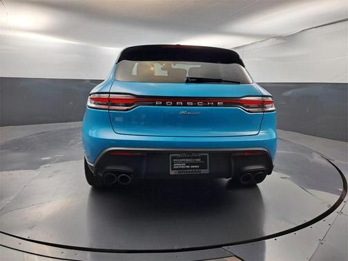 2022 Porsche Macan Base